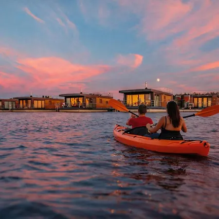 펜션 Floatinghouse Seensucht *