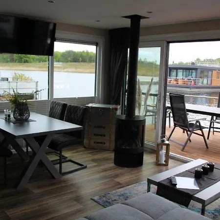펜션 Floatinghouse Seensucht Klitten