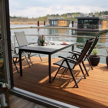 Дом отдыха Floatinghouse Seensucht *